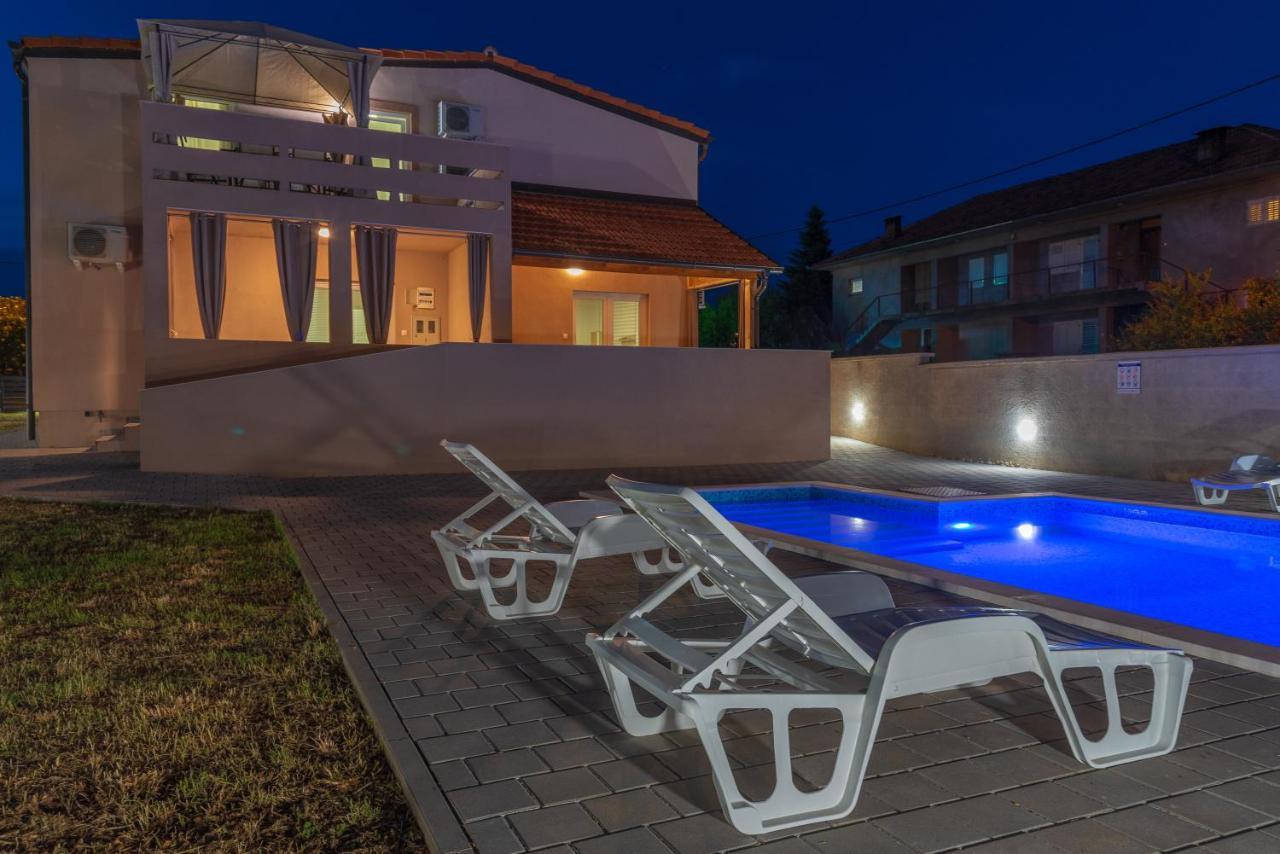 Apartmani Krzak Nin Buitenkant foto