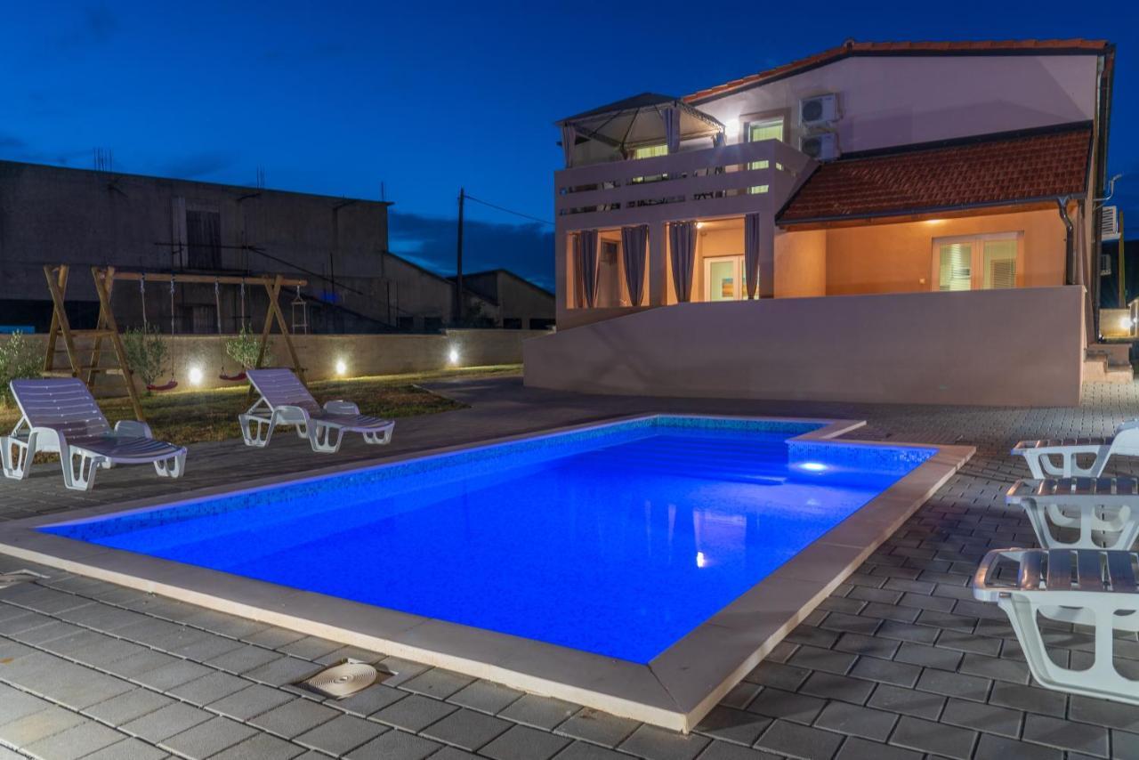 Apartmani Krzak Nin Buitenkant foto