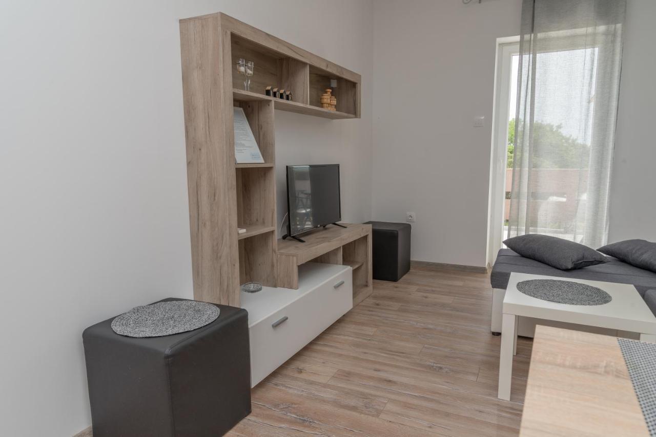 Apartmani Krzak Nin Buitenkant foto