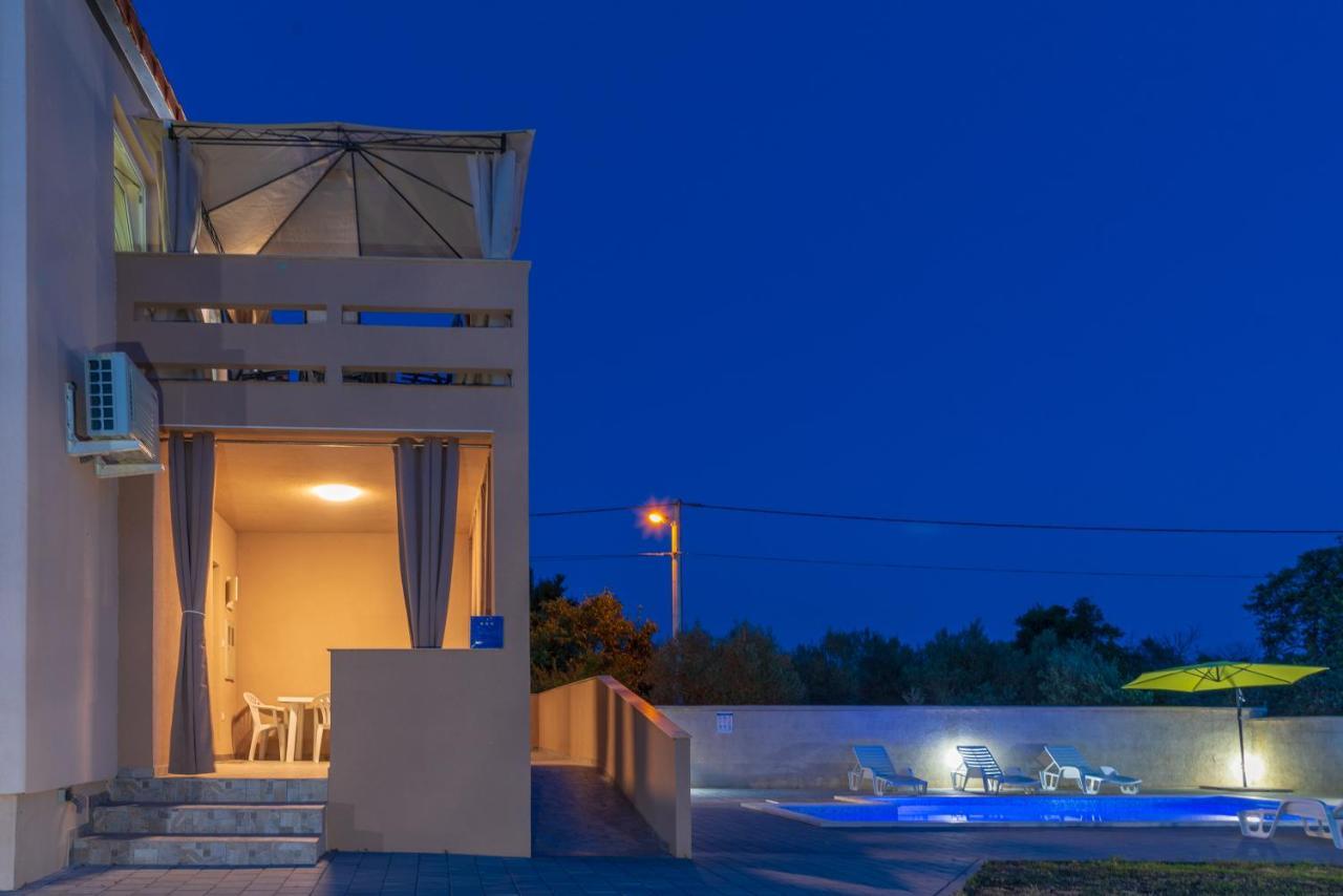 Apartmani Krzak Nin Buitenkant foto