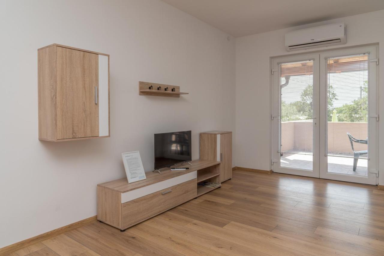 Apartmani Krzak Nin Buitenkant foto