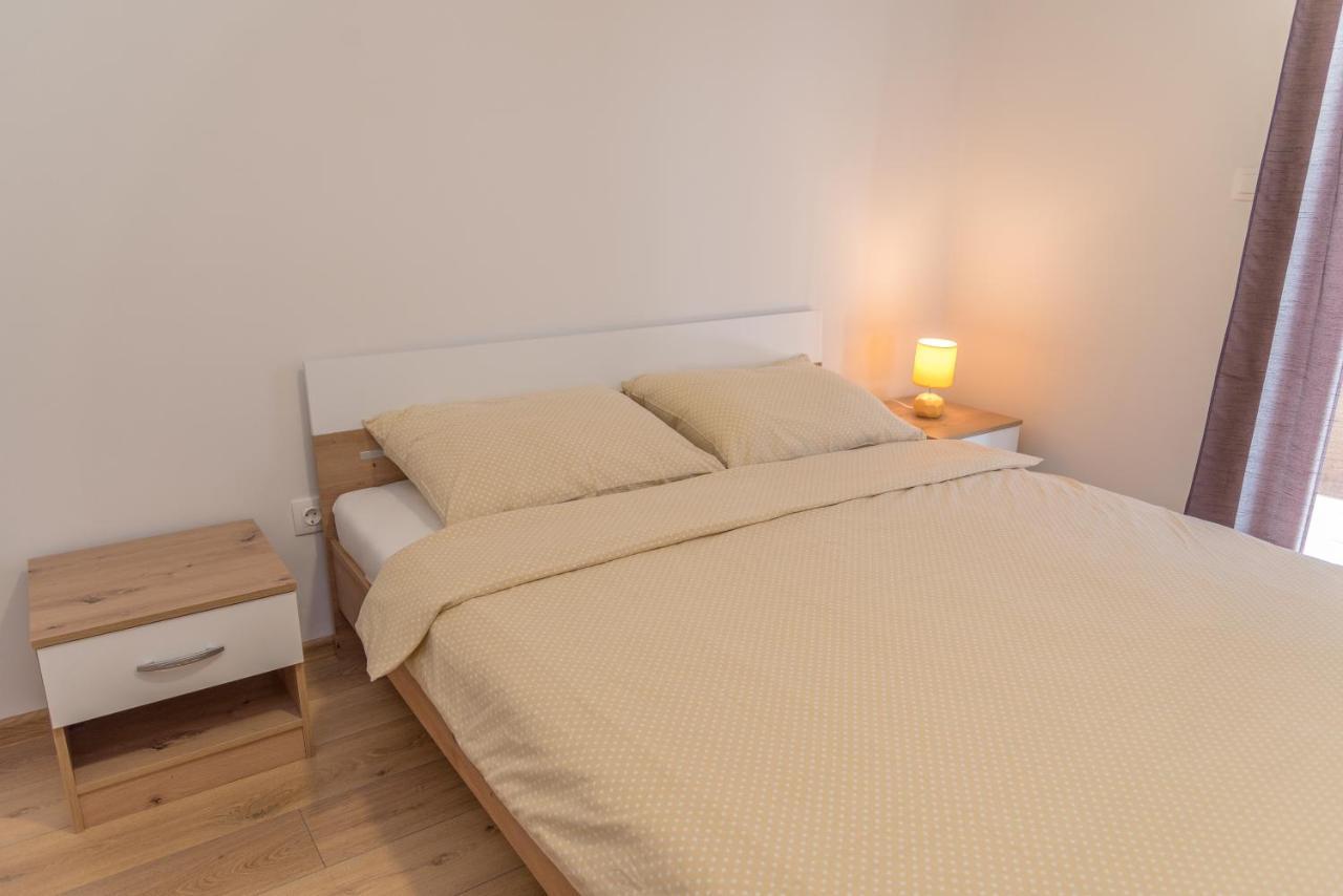 Apartmani Krzak Nin Buitenkant foto