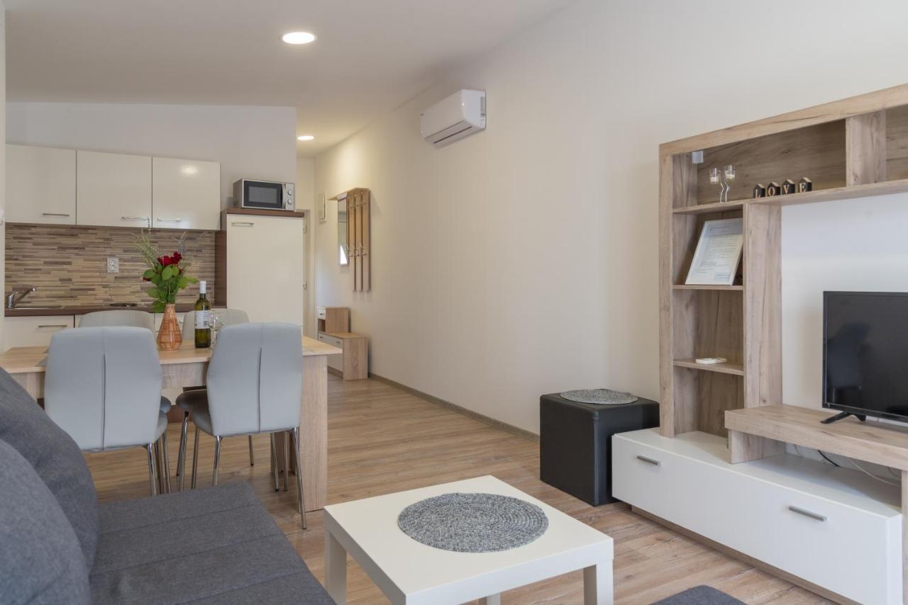 Apartmani Krzak Nin Buitenkant foto