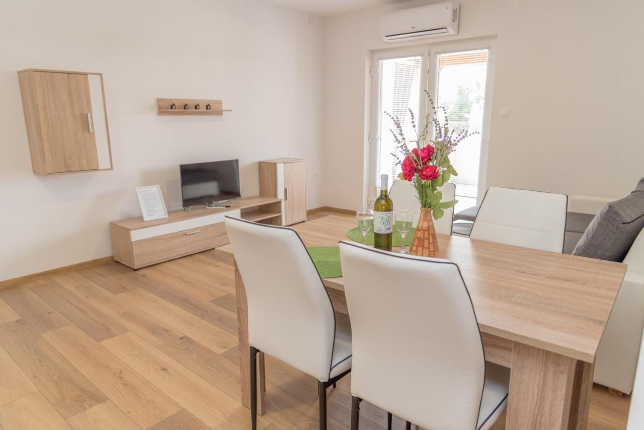 Apartmani Krzak Nin Buitenkant foto