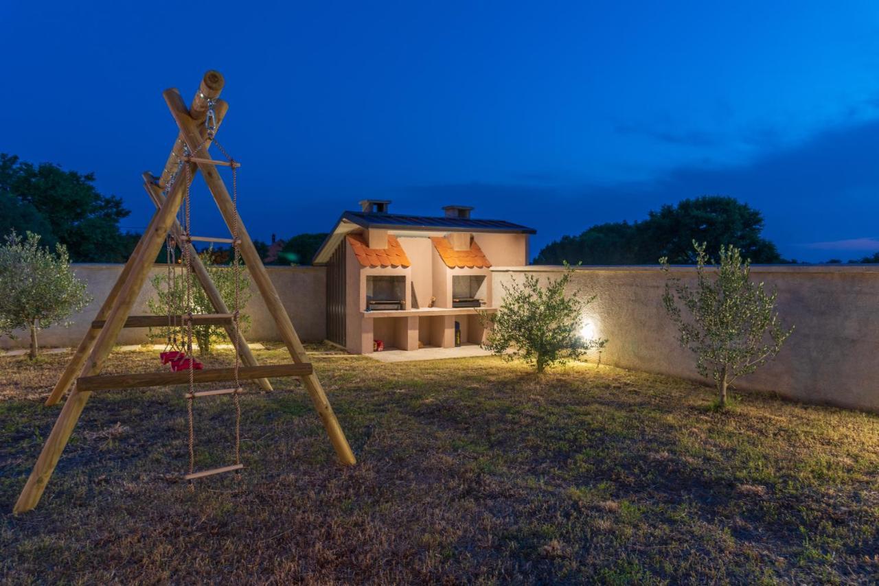 Apartmani Krzak Nin Buitenkant foto
