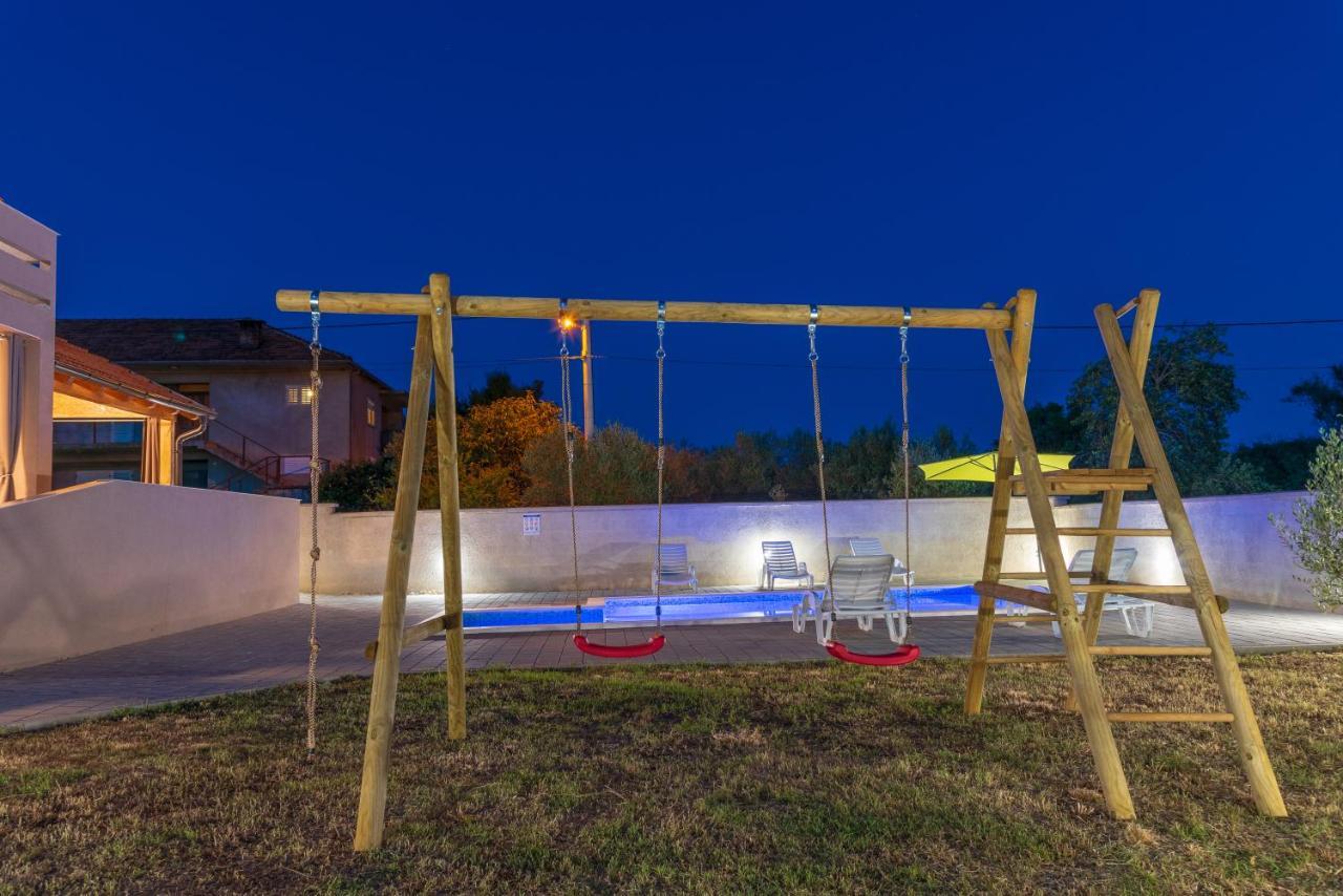 Apartmani Krzak Nin Buitenkant foto