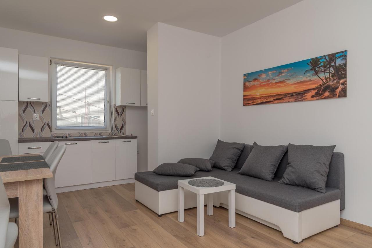 Apartmani Krzak Nin Buitenkant foto