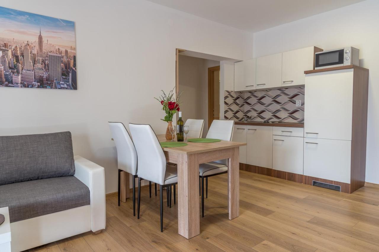 Apartmani Krzak Nin Buitenkant foto