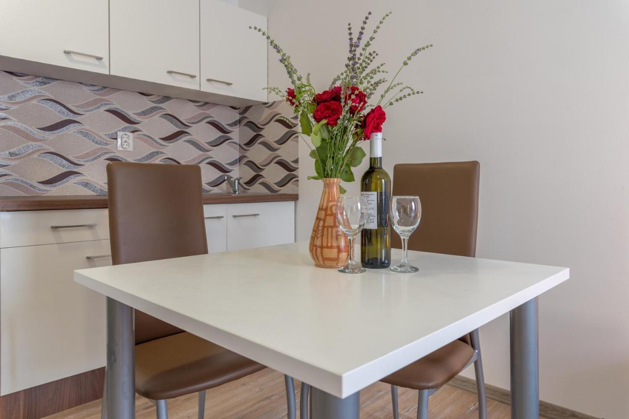 Apartmani Krzak Nin Buitenkant foto
