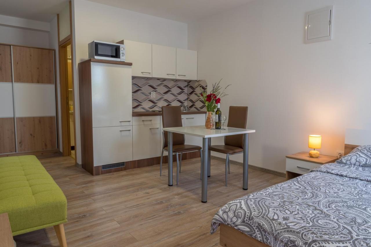 Apartmani Krzak Nin Buitenkant foto